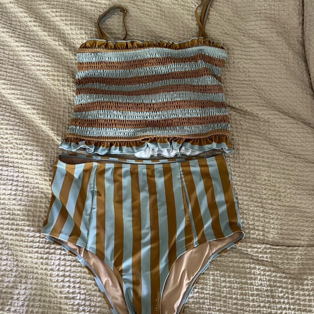 Women’s Kortni Jeane Bandeau High Waisted Bikini Set